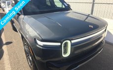 2025 Rivian R1S Adventure