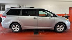 2013 Toyota Sienna LE 7-Passenger