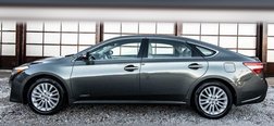 2013 Toyota Avalon Hybrid XLE Premium