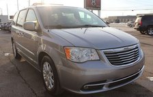 2013 Chrysler Town and Country Touring