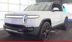2024 Rivian R1S Adventure