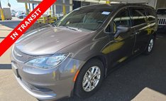 2021 Chrysler Voyager LX
