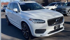 2021 Volvo XC90 T6 Momentum 7-Passenger
