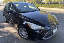 2019 Toyota Yaris L
