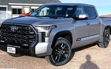 2023 Toyota Tundra Platinum HV