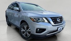 2017 Nissan Pathfinder SV