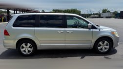 2011 Volkswagen Routan SE