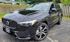 2025 Volvo XC60 B5 Ultra Dark Theme