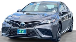 2022 Toyota Camry Hybrid SE