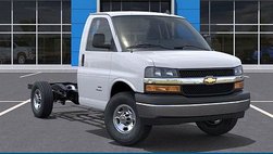 2025 Chevrolet Express 3500