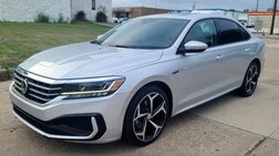 2020 Volkswagen Passat R-Line