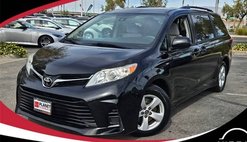 2019 Toyota Sienna LE