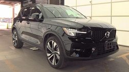 2025 Volvo XC40 B5 Plus Dark Theme