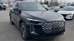 2025 Audi Q5 quattro Premium TFSI