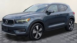 2021 Volvo XC40 T5 Momentum
