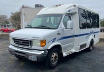 2005 Ford E-350 Base