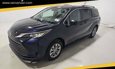 2023 Toyota Sienna LE 8-Passenger