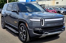 2023 Rivian R1S Adventure