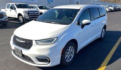 2023 Chrysler Pacifica Touring