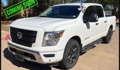 2021 Nissan Titan SV