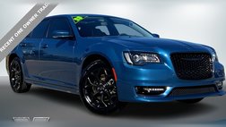 2023 Chrysler 300 Touring L