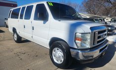 2011 Ford E-Series E-350 XLT Super Duty Extended Passenger Van