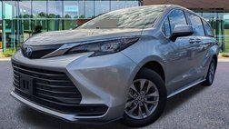 2024 Toyota Sienna LE 8-Passenger