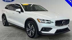 2023 Volvo V60 Cross Country B5 Plus