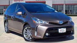 2017 Toyota Prius v Five