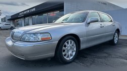 2011 Lincoln Town Car Signature Limited