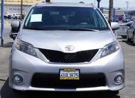 2012 Toyota Sienna SE 8-Passenger