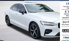 2024 Volvo S60 B5 Ultimate Dark Theme