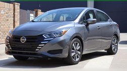 2023 Nissan Versa SV