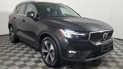 2023 Volvo XC40 B5 Plus Bright Theme