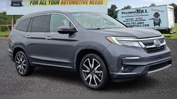 2019 Honda Pilot Touring w/Rear Captain's Chairs