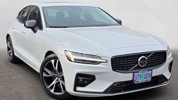 2024 Volvo S60 B5 Plus Dark Theme