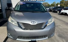2013 Toyota Sienna XLE
