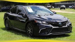 2022 Toyota Camry Hybrid SE