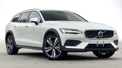 2025 Volvo V60 Cross Country B5 Plus