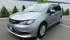 2020 Chrysler Voyager L