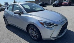 2020 Toyota Yaris Hatchback XLE