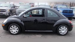 2010 Volkswagen New Beetle Base