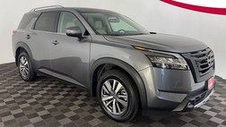 2022 Nissan Pathfinder SL