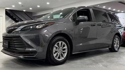 2025 Toyota Sienna LE 8-Passenger