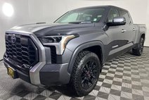 2023 Toyota Tundra Limited HV