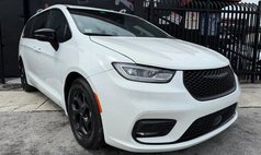 2024 Chrysler Pacifica Hybrid S Appearance