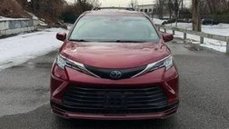 2021 Toyota Sienna LE 8-Passenger