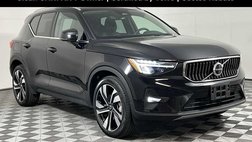 2025 Volvo XC40 B5 Plus Bright Theme