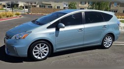 2014 Toyota Prius v Five