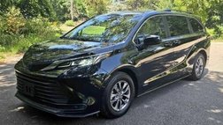 2021 Toyota Sienna LE 8-Passenger